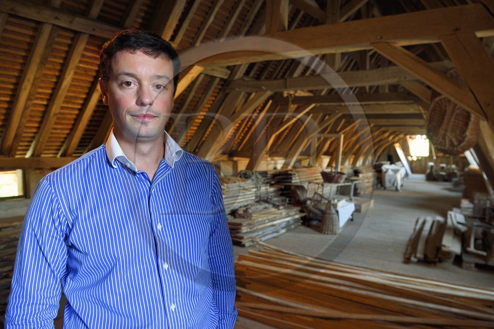 France, Allier (03), ancienne province du Bourbonnais, Chapeau, Laurent Poirier propriétaire du chateau de la Cour (XVe siècle à fin du XVIe siècle) et charpente de l'ancien grenier à grain