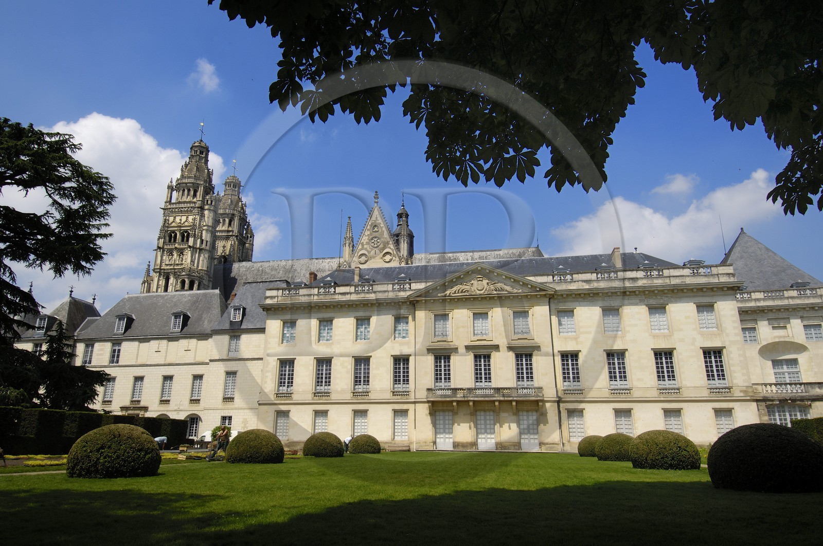 France, Indre et Loire, Tours, the Saint-Gatien cathedral and the Fine Arts Museum