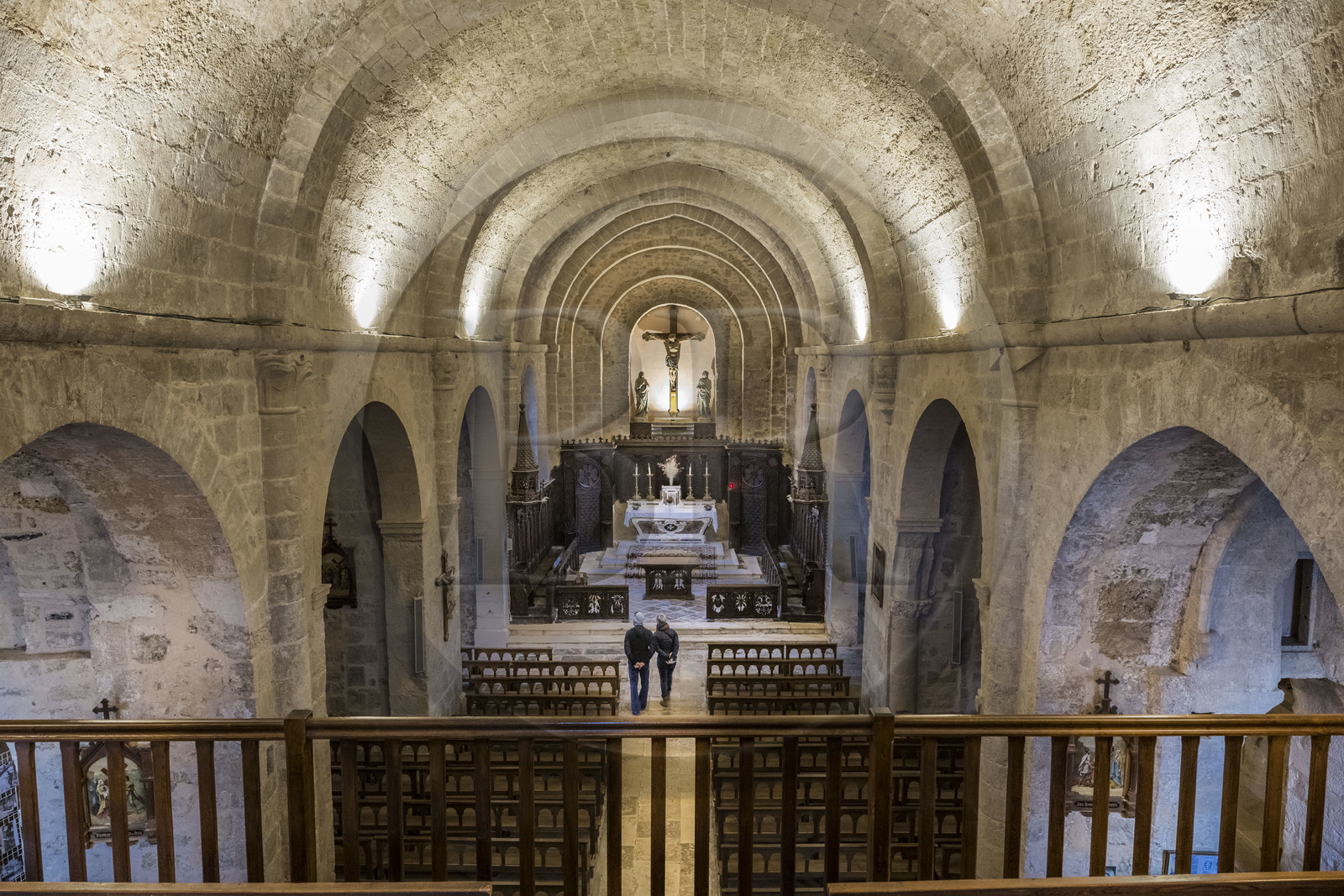 France, Aveyron (12), Causses et les Cévennes, paysage culturel de l'agro-pastoralisme méditerranéen, classés Patrimoine Mondial de l'UNESCO, Sainte-Eulalie-de-Cernon sur la route de Saint-Jacques-de-Compostelle, église Sainte-Eulalie