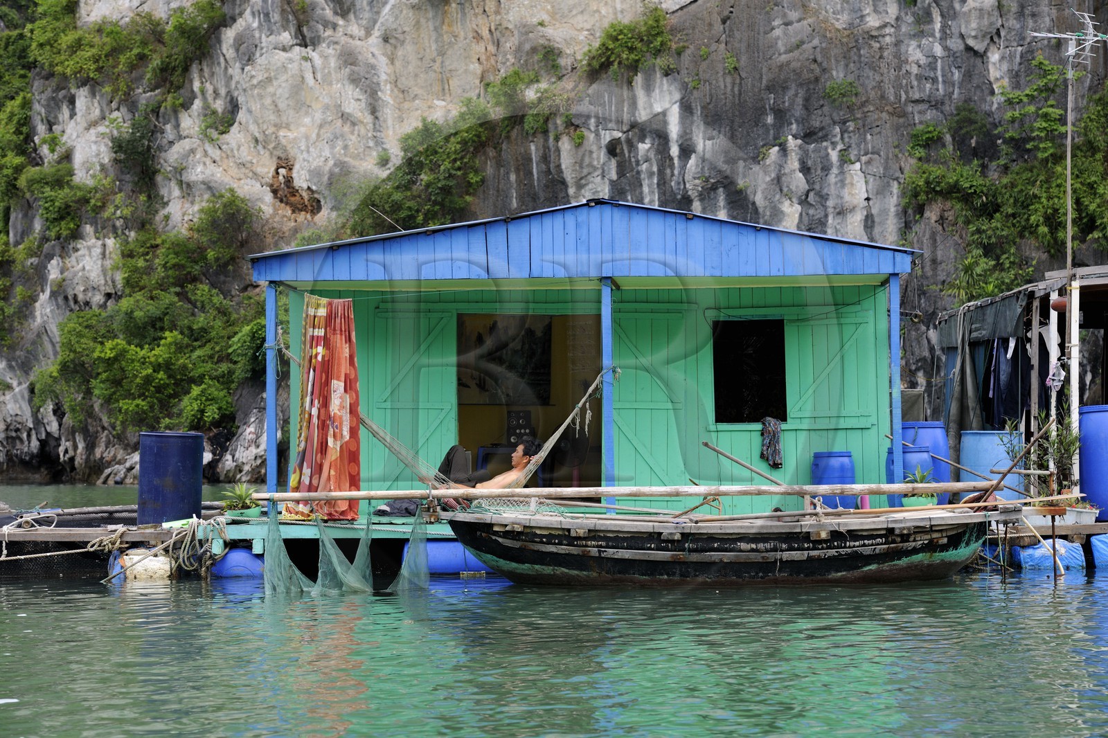 Vietnam, Quang Ninh Province, Halong Bay, listed as World Heritage by UNESCO, fishing floating village of Vong Vieng