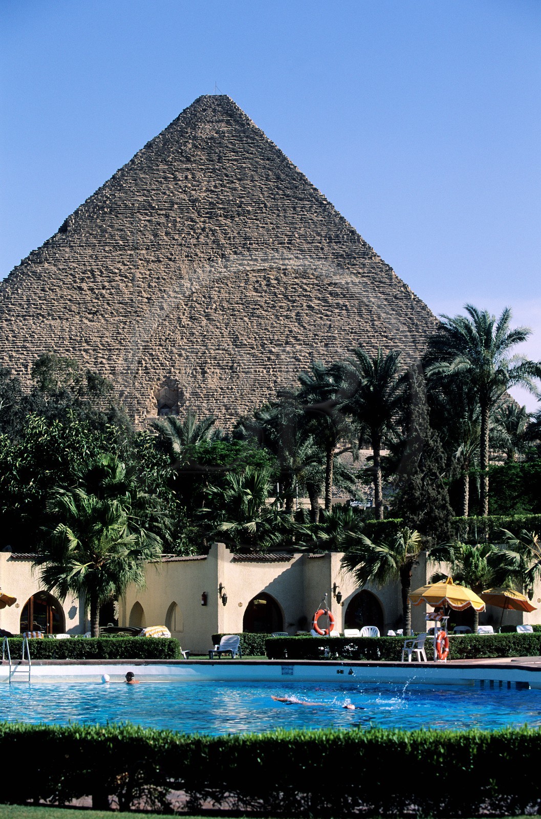 Egypte, Le Caire, pyramides de Giza (Gizeh) depuis l' hôtel Mena House Oberoi