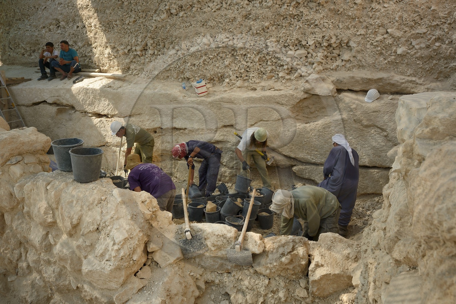 Israel, Cisjordanie, l'Hérodion, colline artificiellement exhaussée qui abrite les ruines d'un palais fortifié construit par le roi Hérode Ier le Grand (site classé Parc National), les fouilles du théâtre du roi Hérode ont été menées par le professeur Ehud Netzer et maintenant par Yakov Kalman