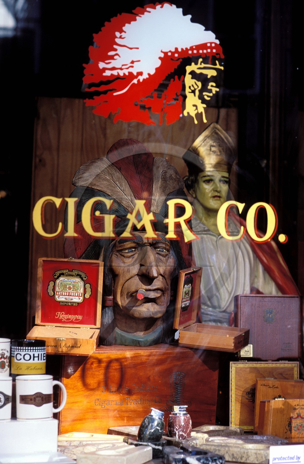 Etats-Unis, New York, Manhattan, Little Italy, Boutique à cigares dans Mulberry St