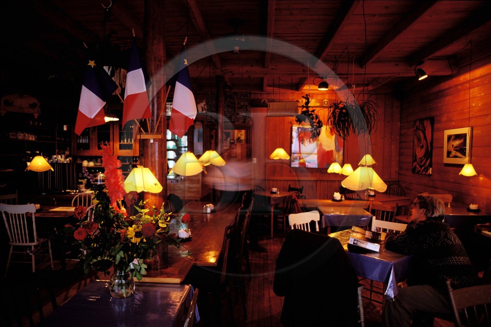 Canada, province de Québec, îles de la Madeleine, île du Havre aux Maisons, l'Aubert, café aux couleurs acadiennes