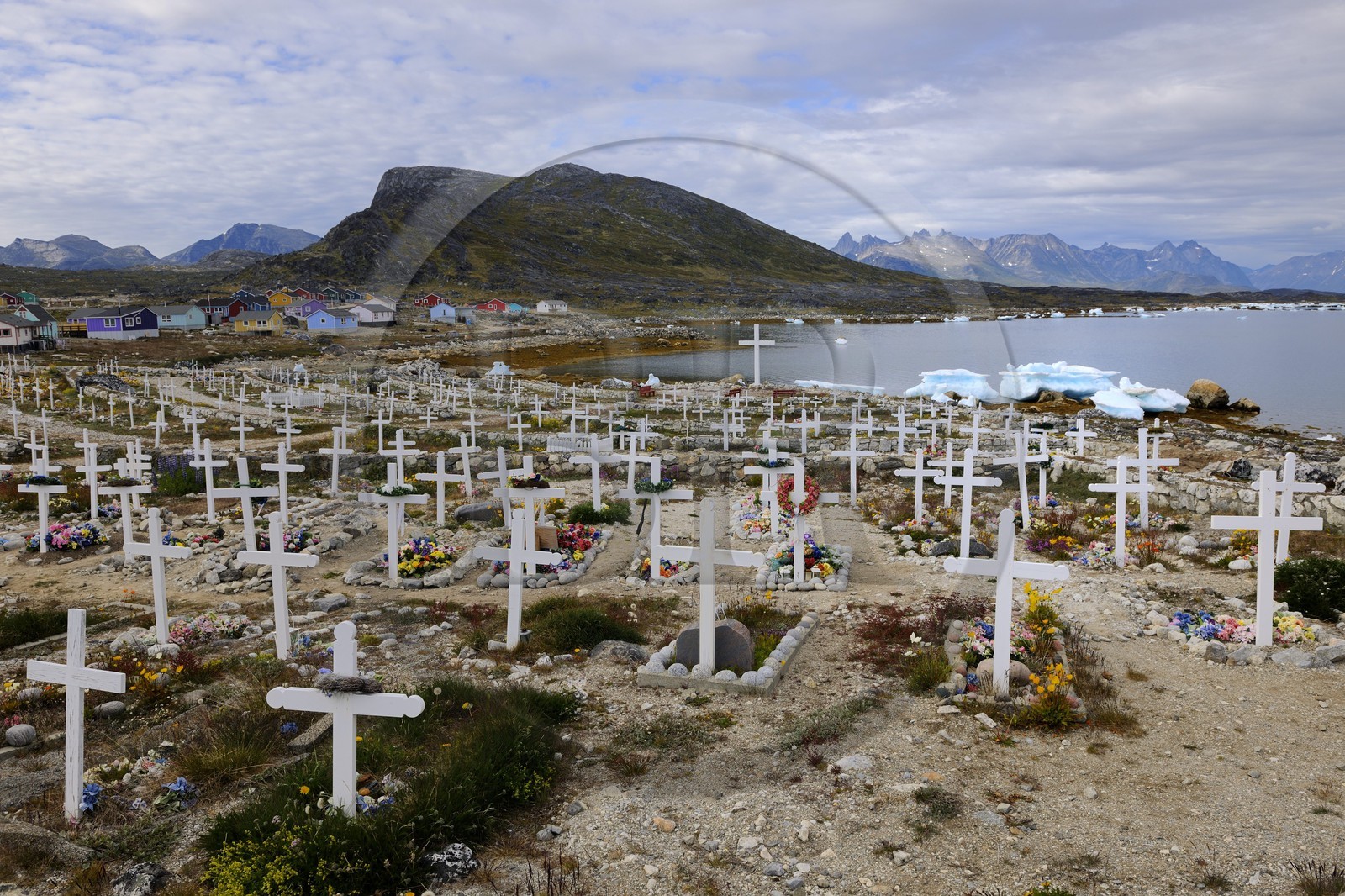 Greenland, the cemetery of the town of Nanortalik