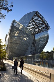 France, Paris (75), la Fondation Louis Vuitton de l'architecte Frank Gehry (Demande d'autorisation nécessaire avant publication)