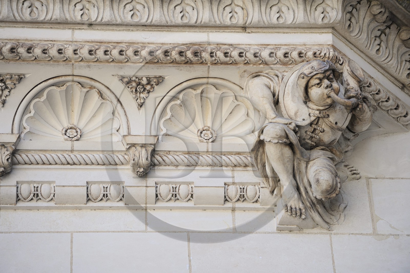 France, Loir-et-Cher (41), Vallée de la Loire classée Patrimoine Mondial de l'UNESCO, château de Chaumont-sur-Loire, détail de la façade de la cour