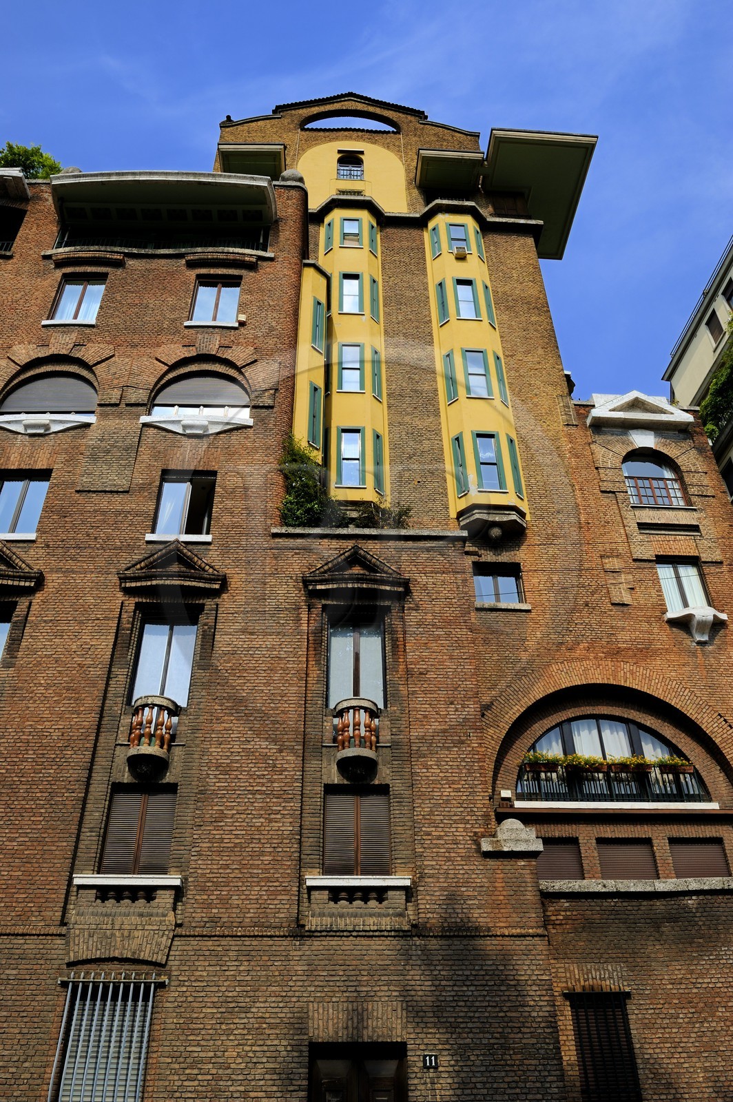 Italie, Lombardie, Milan, Palazzo Fidia (1929-32) de l'architecte Aldo Andreani via volfango Mozart