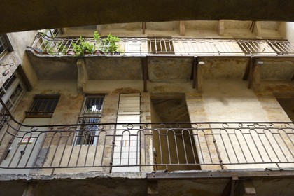 France, Rhône (69), Lyon, site historique classé Patrimoine Mondial de l'UNESCO, Vieux Lyon, traboule reliant le 27 rue du Boeuf au 54 rue Saint Jean