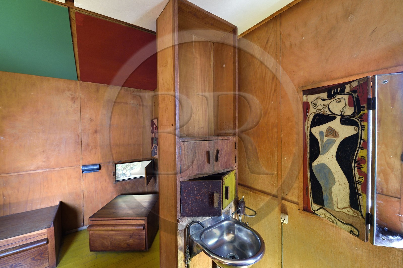 France, Alpes-Maritimes (06), Roquebrune-Cap-Martin, oeuvre architecturale de Le Corbusier, classée Patrimoine Mondial de l'UNESCO, Cap Martin, cabanon Le Corbusier de 1952 (Demande d'autorisation nécessaire avant publication)