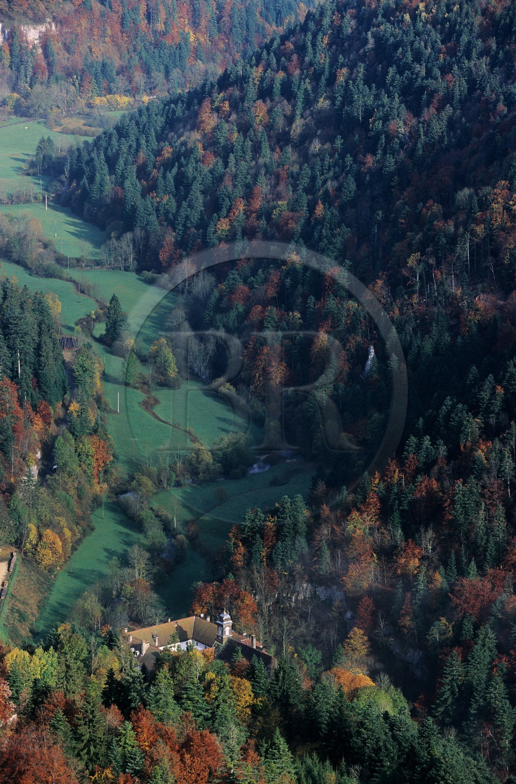 France, Doubs (25), cirque de Consolation et Notre-Dame-de-Consolation