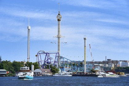 Suède, Stockholm, Djurgarden, le parc d'attractions Gröna Lund aux accents de fête foraine