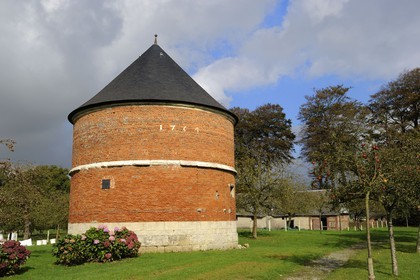 France, Seine-Maritime (76), Bretteville-du-Grand-Caux, clos-masure qui abrite l'Ecomusée de la Pomme et du Cidre au sein de la ferme