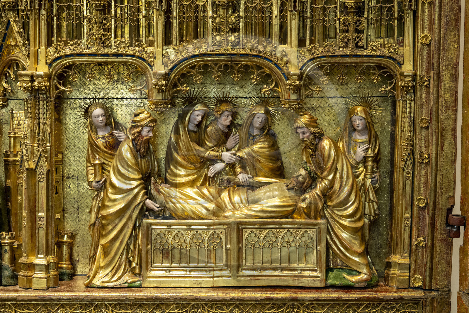 France, Côte-d'Or (21), Dijon, zone classée Patrimoine Mondial de l'UNESCO, Musée des Beaux-Arts dans l'ancien palais des ducs de Bourgogne, les retables de la chartreuse de Champmol, retable de la Crucifixion du XIVe siècle, la Mise au Tombeau (détail)