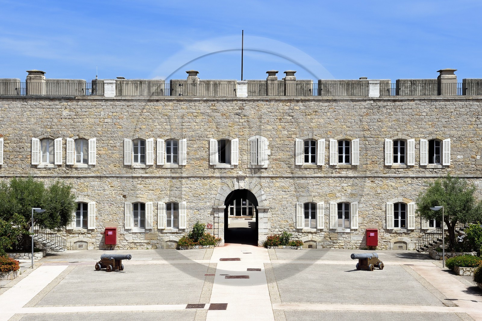 France, Var (83), Toulon, le fort Lamalgue dans le quartier du Mourillon qui abrite aujourd'hui les services chargés de la gestion des personnels de la Marine nationale