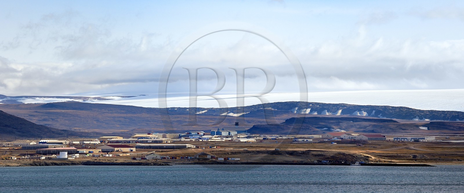 Groenland, cote ouest, Baie de North Star, Dundas, base aérienne de l'US Air Force de Thulé et la calotte glaciaire