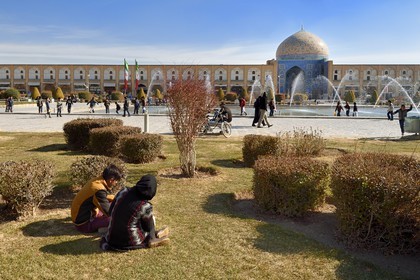 Iran, province d'Ispahan, Ispahan, place naghsh-i jahan aussi connue sous le nom de place Imam Khomeiny, classé Patrimoine Mondial de l'UNESCO, la mosquée du Cheikh Lotfallah (Lotfollah)