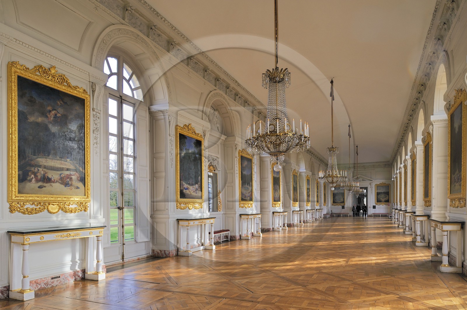 France, Yvelines (78), château de Versailles, classé Patrimoine Mondial de l'UNESCO, le Grand Trianon, la Galerie expose 21 tableaux représentant les bosquets de Versailles de Cotelle