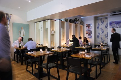 Royaume-Uni, Irlande du Nord, Belfast, Deanes Restaurant au 36-40 Howard Street