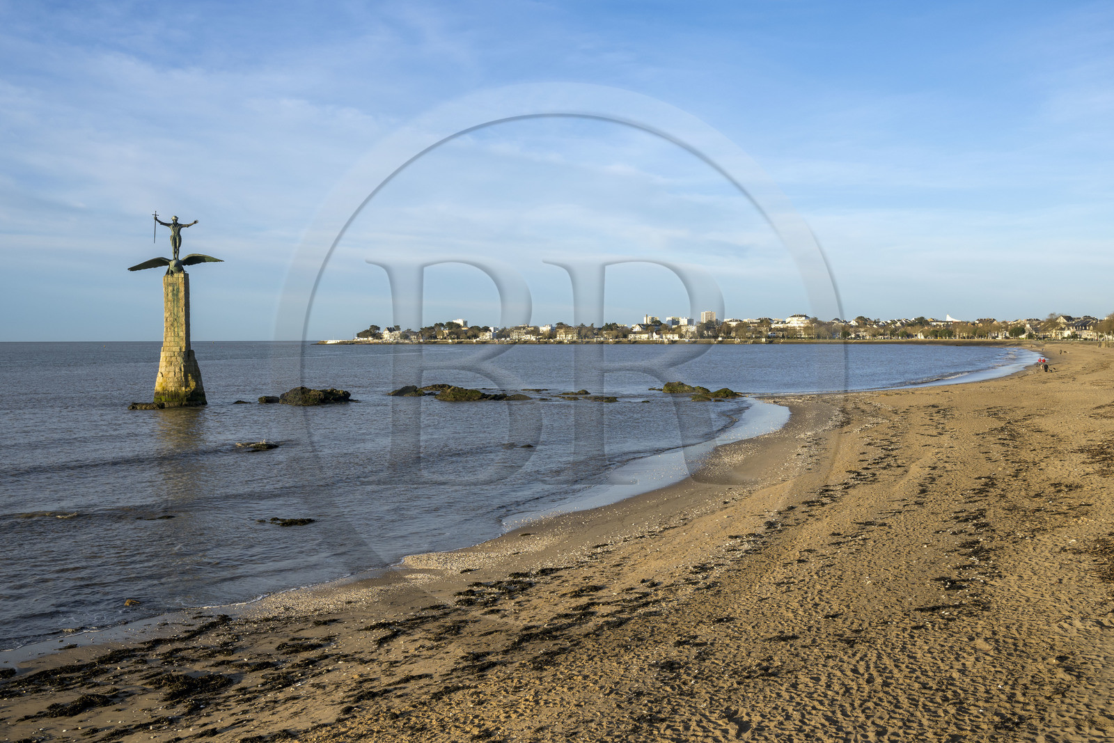 France, Loire Atlantique, Estuaire de la Loire, Saint Nazaire, la Grande plage, American Monument called Sammy built in memory of the American landing of June 26, 1917 in Saint-Nazaire on the waterfront beach