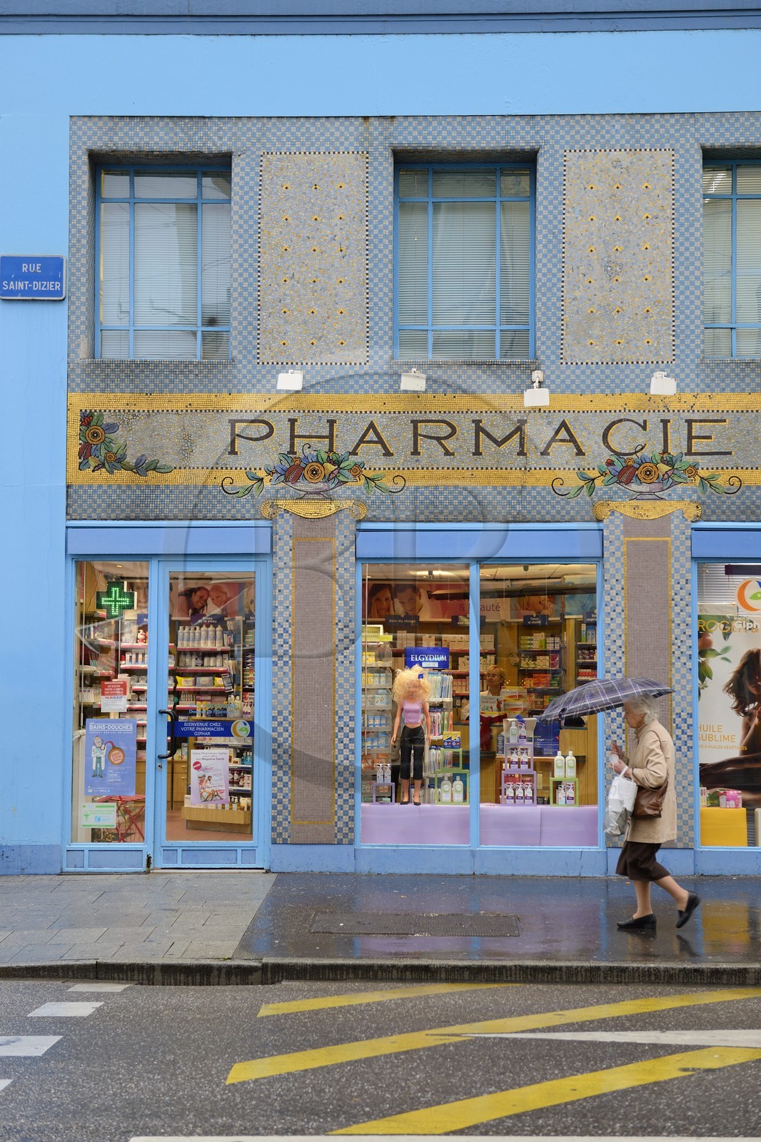 France, Meurthe-et-Moselle, Nancy, Point Central Pharmacy decorated in the style of Nancy Art Nouveau School and Art Deco with mosaics made by the Parisian ceramist Antoine Ebel