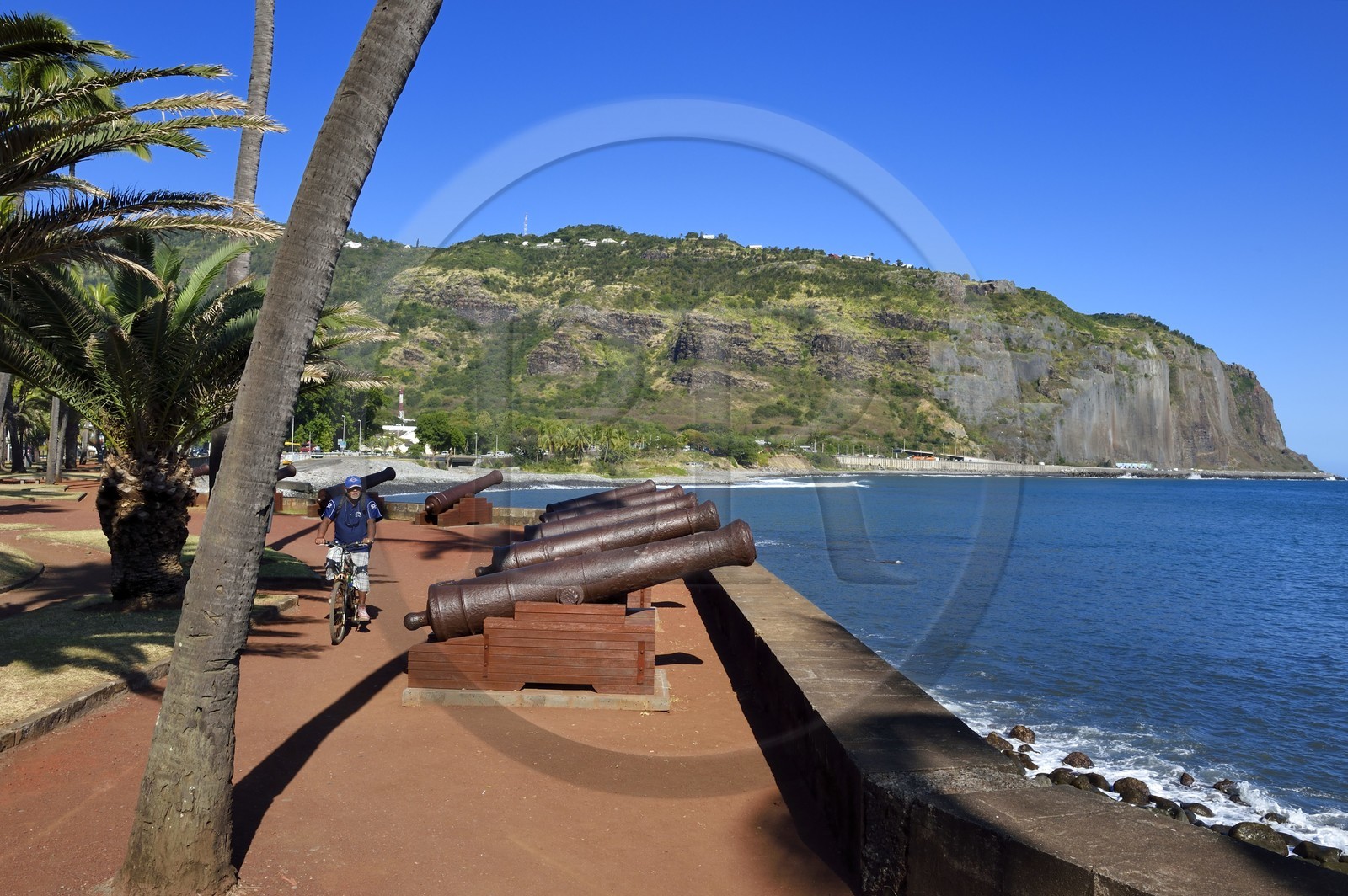 France, Reunion island (French overseas department), Saint Denis, Barachois district, seafront promenade and Cap Bernard in the background