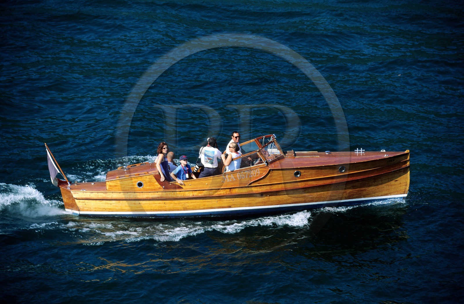 France, Savoie (73), le lac du Bourget, canot automobile Petterson-Svea (vue aérienne)