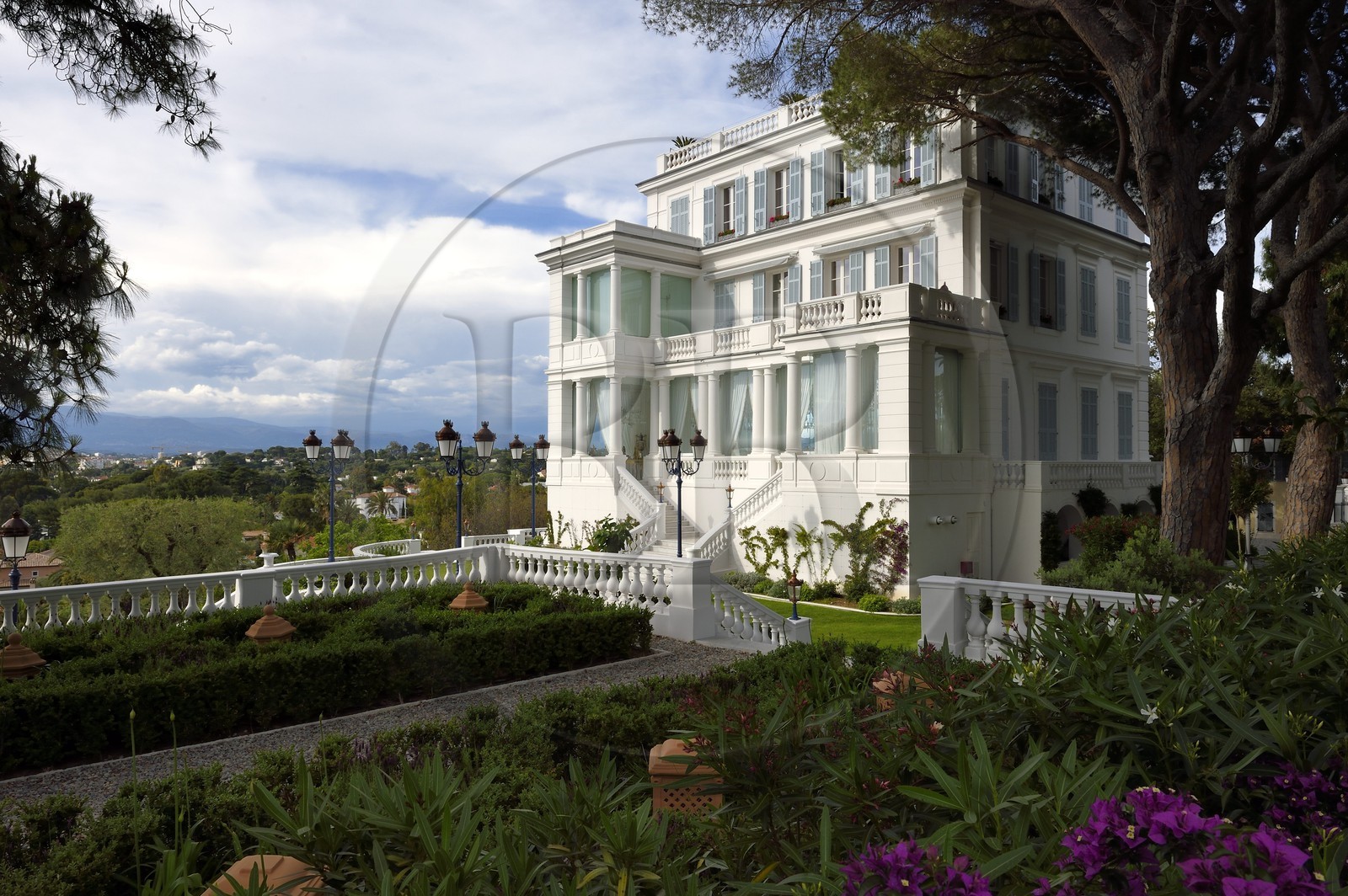 France, Alpes-Maritimes (06), Antibes, Cap d'Antibes, Villa Les Chênes Verts où séjourna Jules Verne, elle domine le Golfe Juan