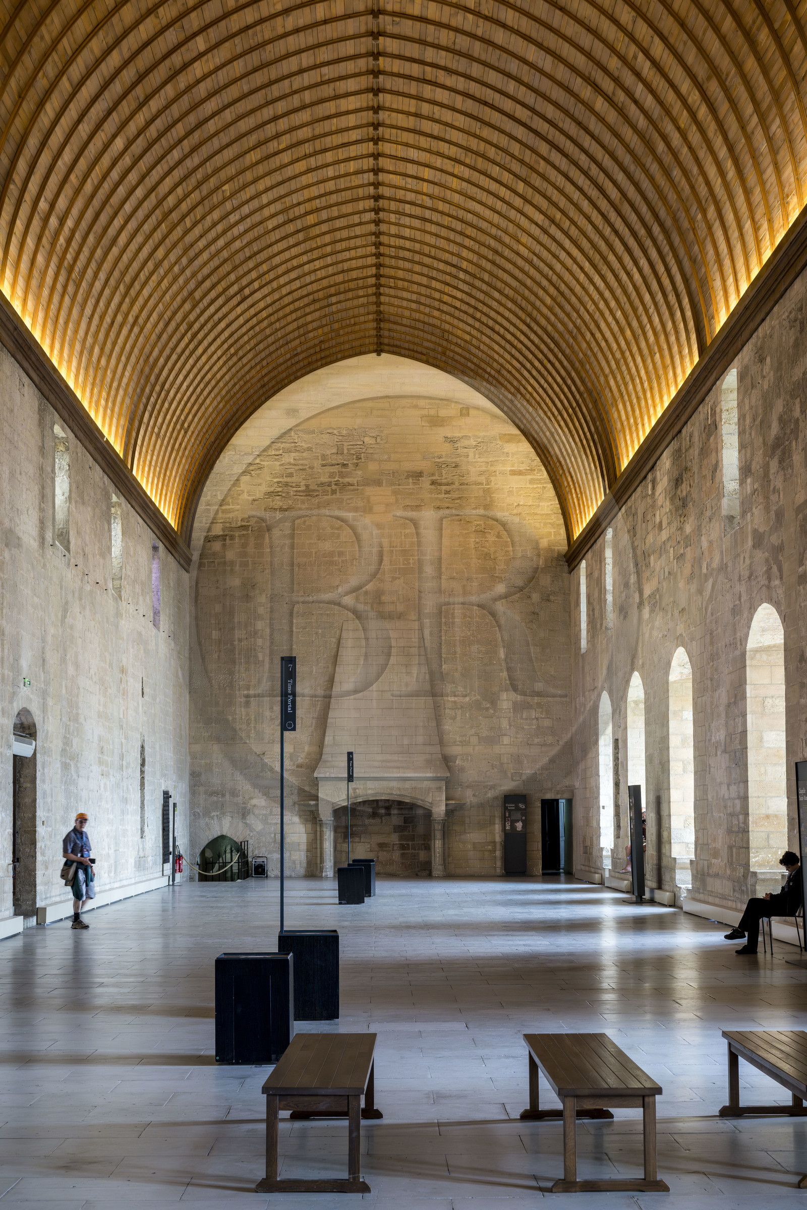 France, Vaucluse (84), Avignon, Palais des Papes classé Patrimoine mondial de l'UNESCO, le Grand Tinel, l'ancien grand réfectoire ou salle des festins