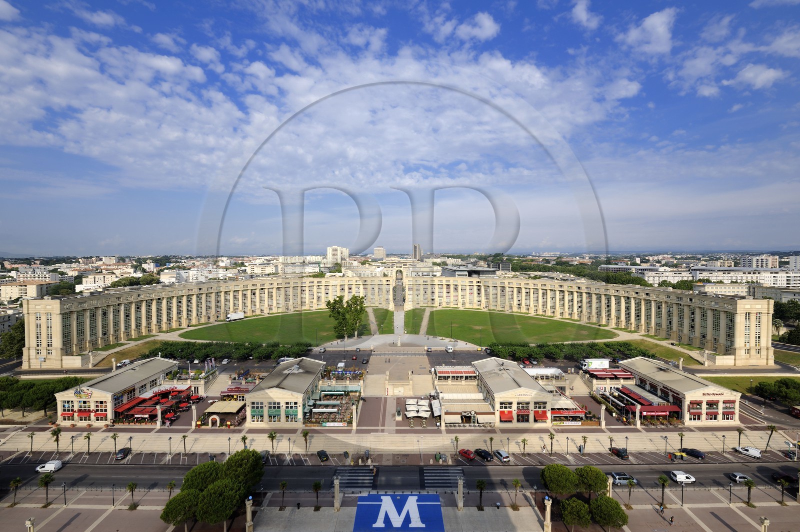 France, Hérault (34), Montpellier, quartier Antigone, Esplanade de l' Europe de l' architecte Ricardo Bofill