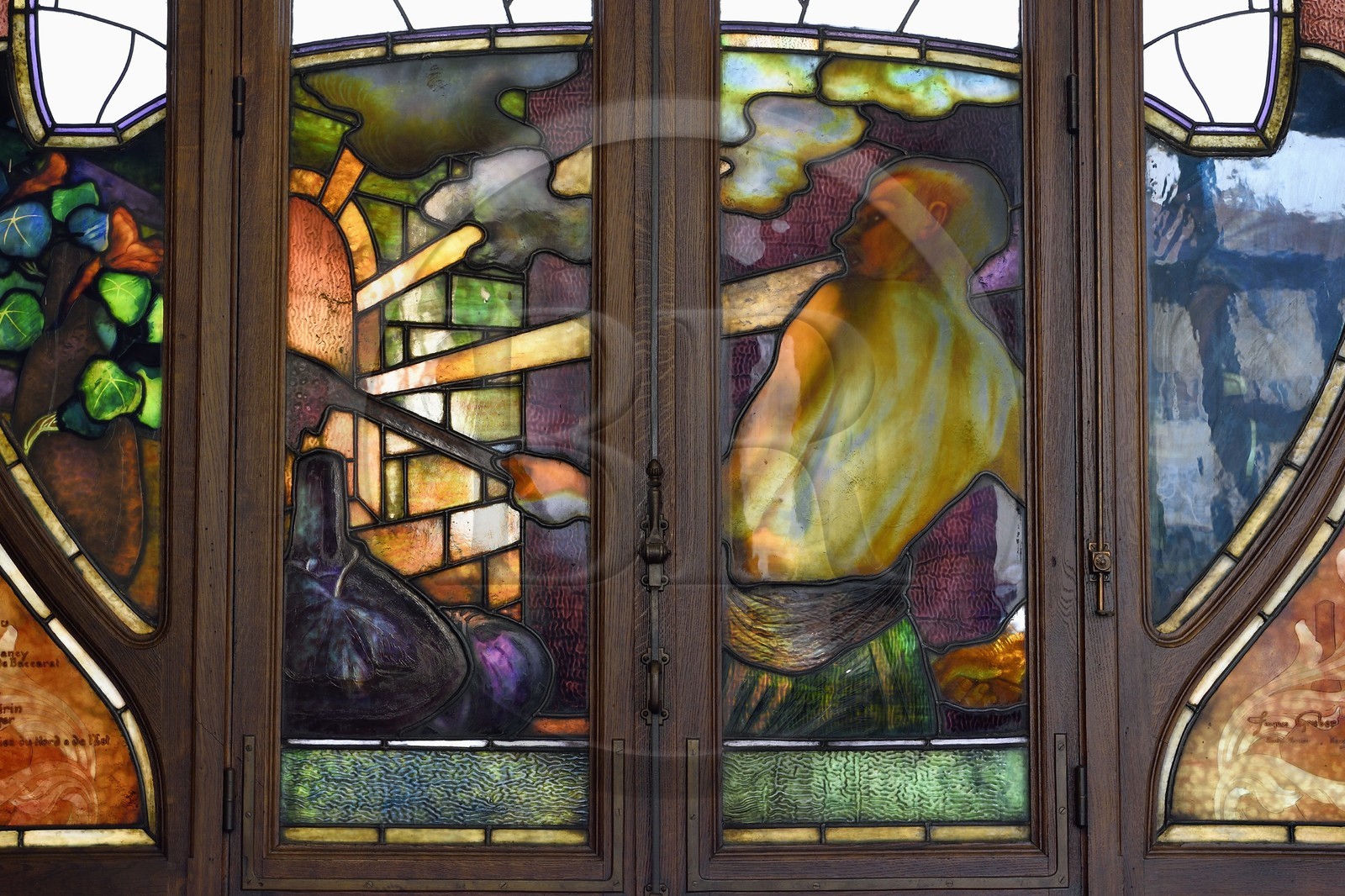 France, Meurthe et Moselle, Nancy, Art Nouveau building of the Chamber of Commerce and Industry (CCI), stained glass on the ground floor representing the strengths of Lorraine industry designed by Jacques Gruber, glass work