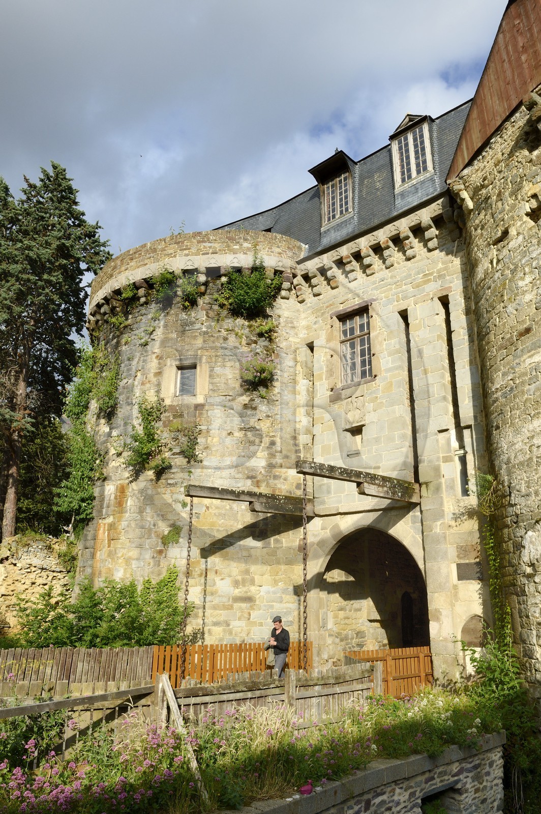 France, Ille-et-Vilaine, Rennes, the porte mordelaise (mordelaise gate) is a remnant of the ramparts of Rennes