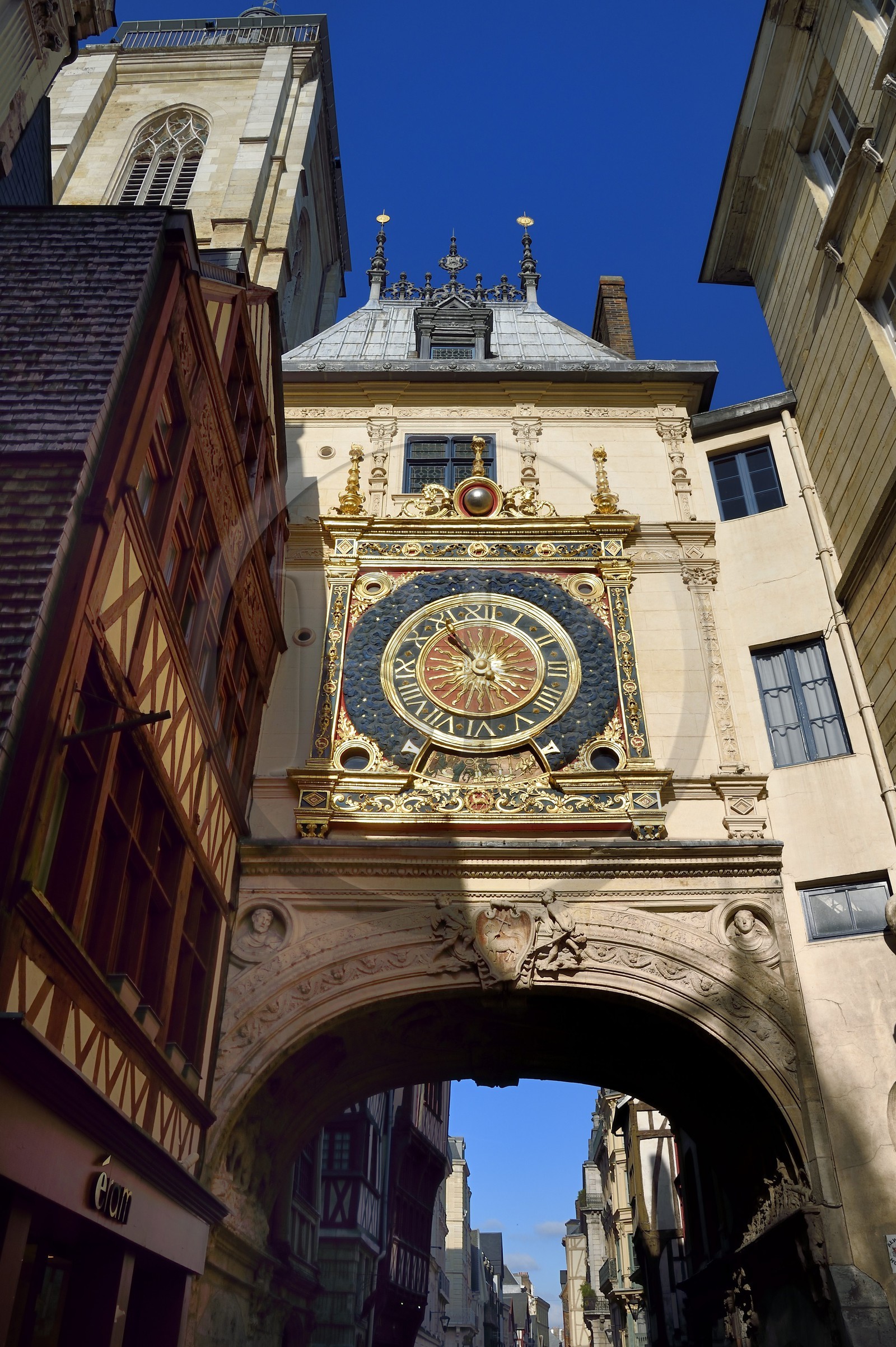 France, Seine-Maritime (76), Rouen, le Gros-Horloge, horloge astronomique avec un mécanisme du XIVe siècle et un cadran du XVIe siècle