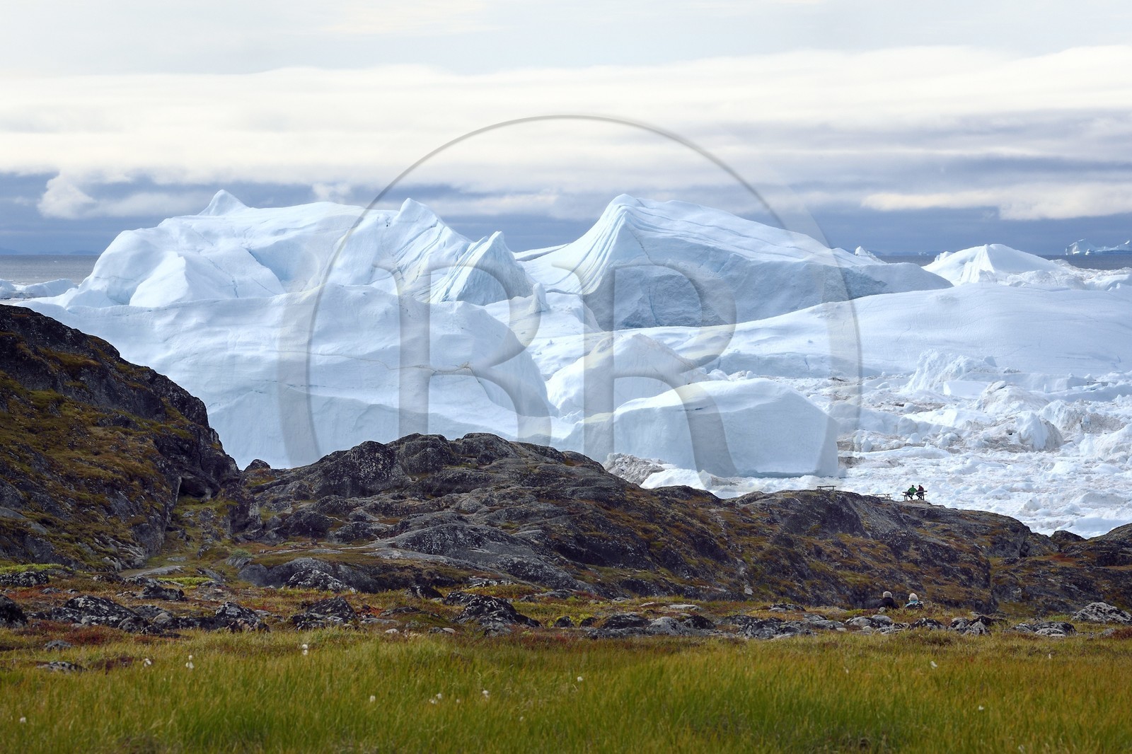Groenland, cote ouest, baie de Disko, Ilulissat, fjord glacé classé Patrimoine Mondial de l'UNESCO qui est l’embouchure maritime du glacier Sermeq Kujalleq (Jakobshavn Glacier), randonnée sur le site de Sermermiut