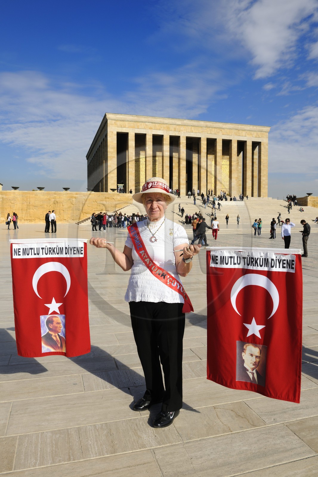 Turkey, Central Anatolia, Ankara, Ataturk supporter in front of the Ataturk Mausoleum