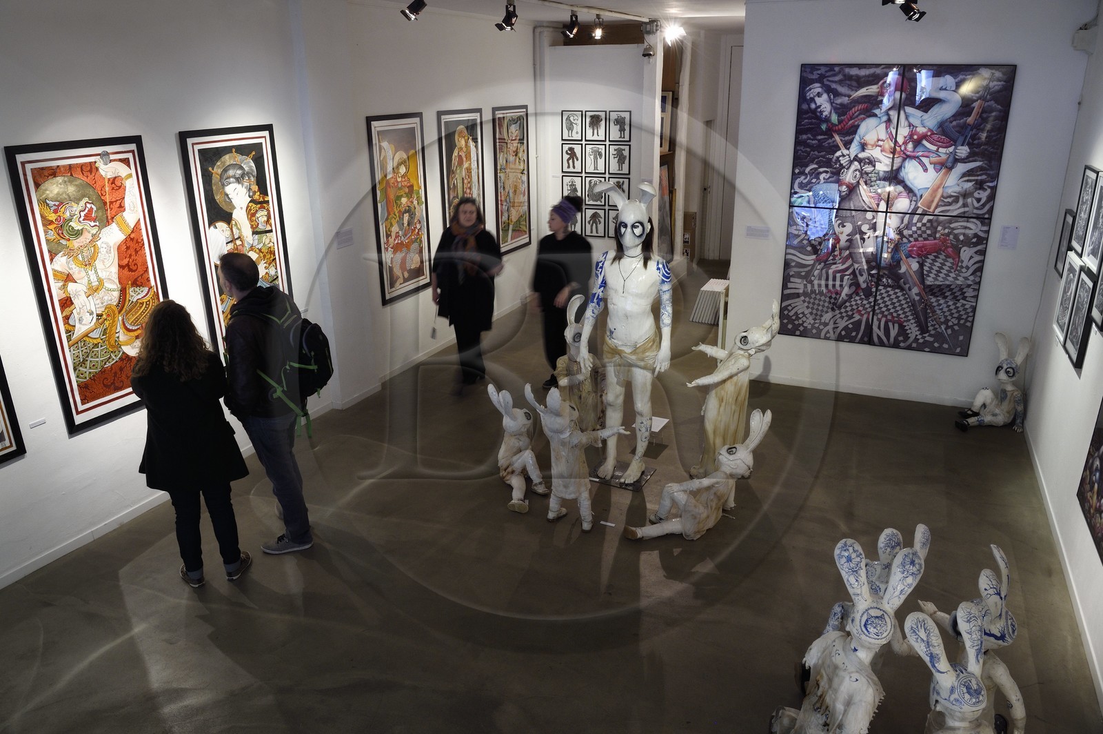 France, Paris, galerie Arts Factory, galerie d'Art contemporain, exposition de l'artiste Paul Toupet (sculptures) et Mikael de Poissy (peintures de tatouages)