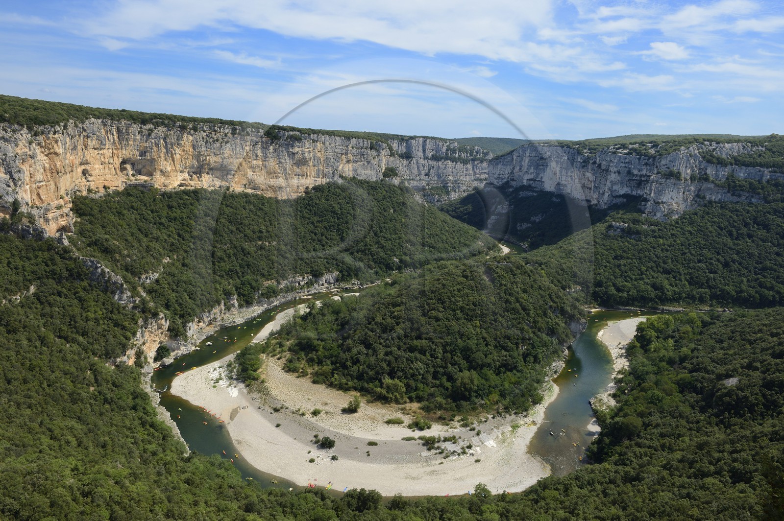France, Ardèche (07), gorges de l'Ardèche, longue de 30 km, de Vallon Pont d'Arc à Saint Martin d'Ardèche