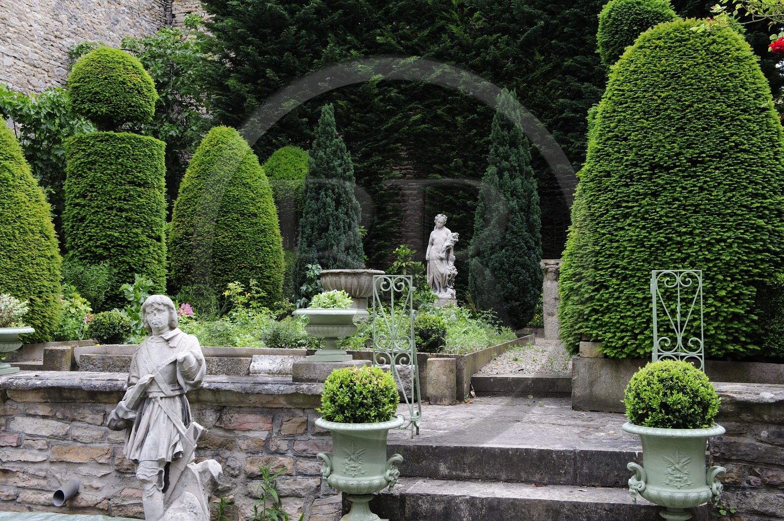 France, Côte d'Or (21), Dijon, jardin de l'Hôtel particulier Maleteste