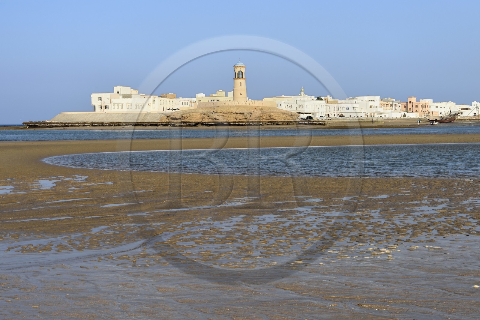 Sultanat d'Oman, gouvernorat de Ash Sharqiyah, ville et port de Sour, le vieux quartier de pêcheurs de Al Ayjah et son phare