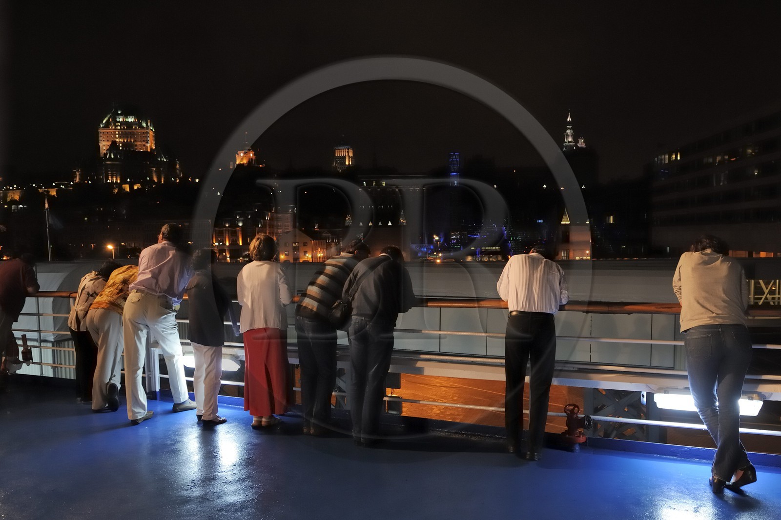 Canada, province de Québec, ville de Québec, Vieux-Québec classé Patrimoine Mondial de l' UNESCO, château Frontenac depuis le fleuve Saint-Laurent