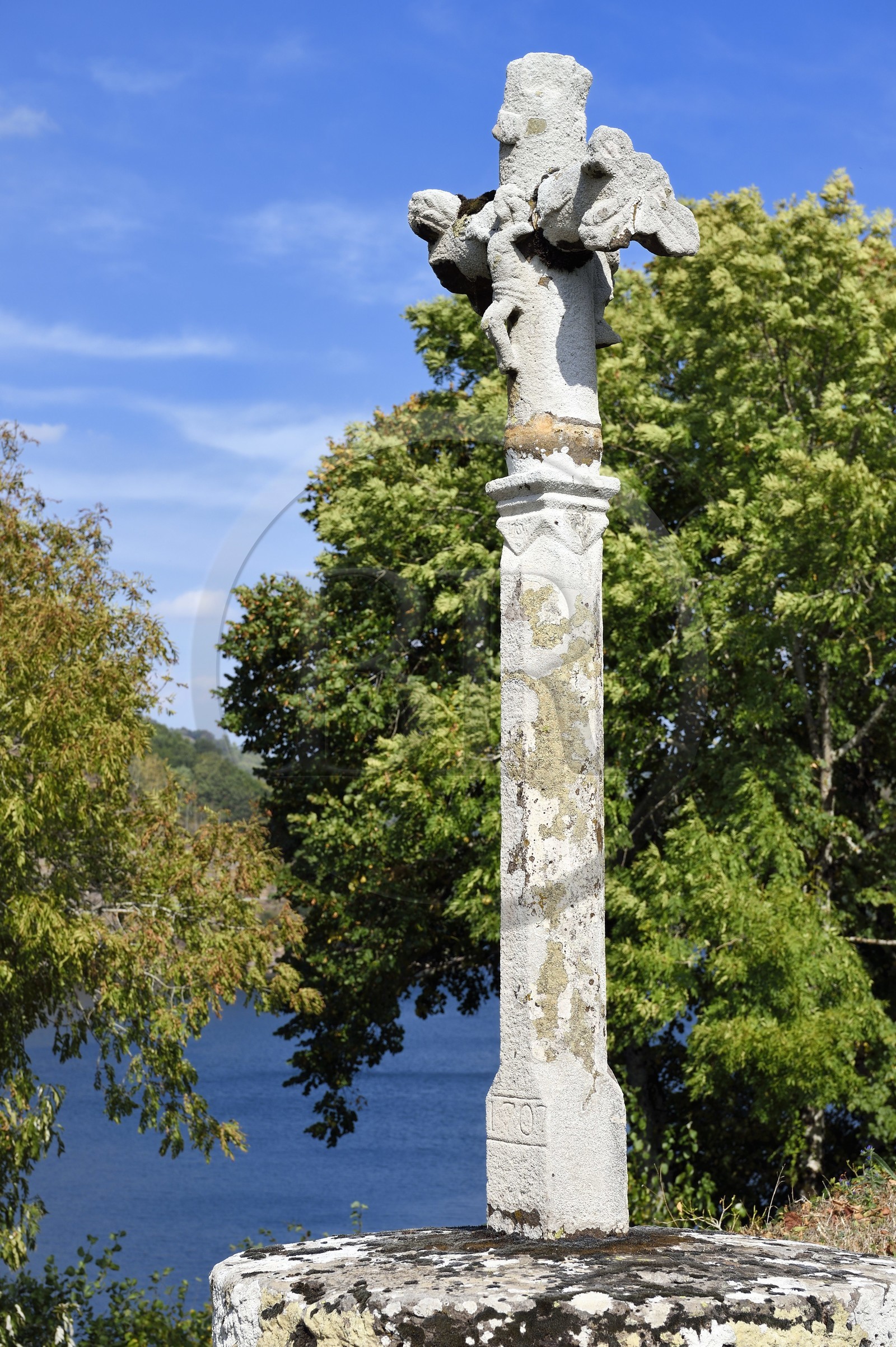 France, Aveyron (12), Gorges de la Truyère, presqu'ile de Laussac, retenue du barrage de Sarrans