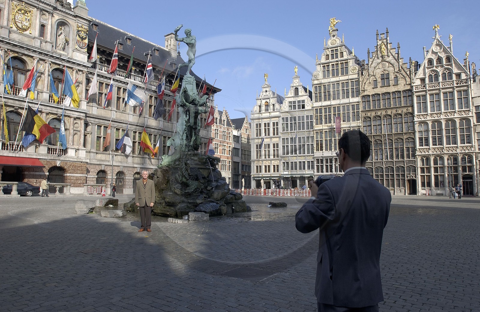 Belgique, Flandre, Anvers (Antwerpen), Hôtel de ville et la Bradofontein sur Grote Markt (Grand Place)