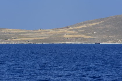 Grèce, Les Cyclades, mer Égée, île de Rhénée (ou Rínia) en face de l'île de Delos
