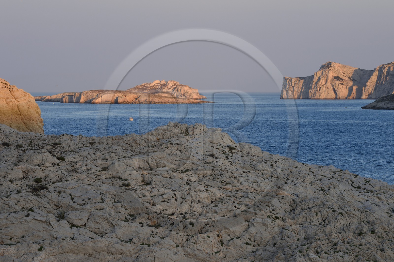 France, Bouches-du-Rhône (13), Marseille, Parc national des Calanques, Les Goudes, l'Archipel de Riou (demande d'autorisation nécessaire avant publication)